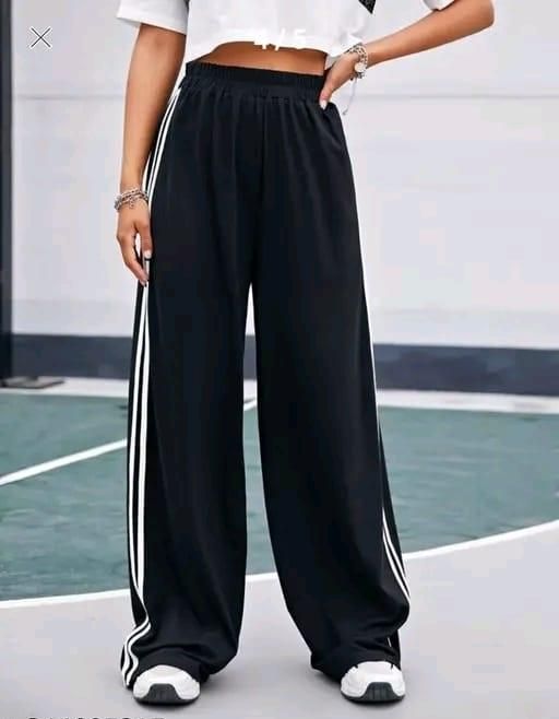 Women's High-Waist Wide-Leg Striped Jogger Pant - Black & White