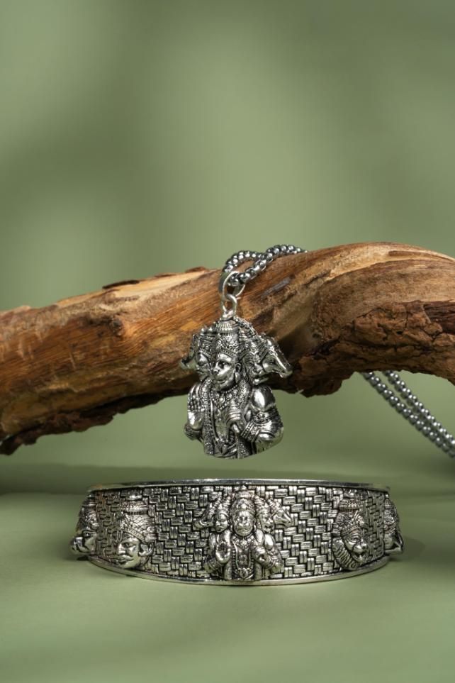 Premium 5-Mukhi Hanuman Kada with Pendant & Chain | Devotional Power Combo
